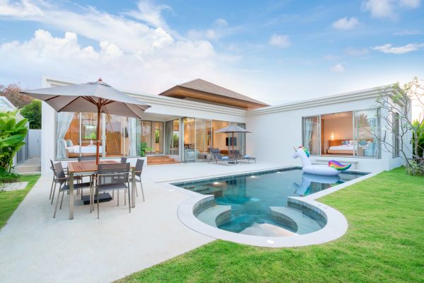 Pool Deck Pouring in Parker